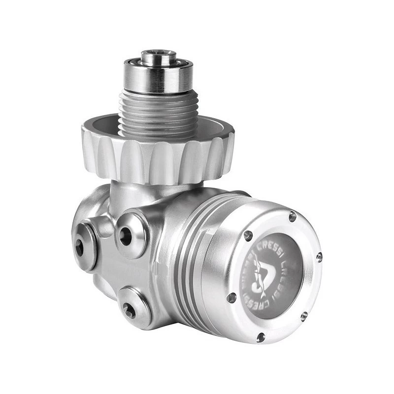 MASTER T10 SC CROMO Pack Détendeur + Octopus MG BALANCED + Manomètre Compact + Sacoche - Cressi 2 MASTER T10 SC CROMO Pack Détendeur + Octopus MG BALANCED + Manomètre Compact + Sacoche - Cressi – Image 2