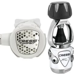 MC9 COMPACT White Pack Détendeur + Octopus Compact + Manomètre Blanc - Cressi -Pro Dive Soldes mc9 compact white pack detendeur octopus compact manometre blanc cressi 1
